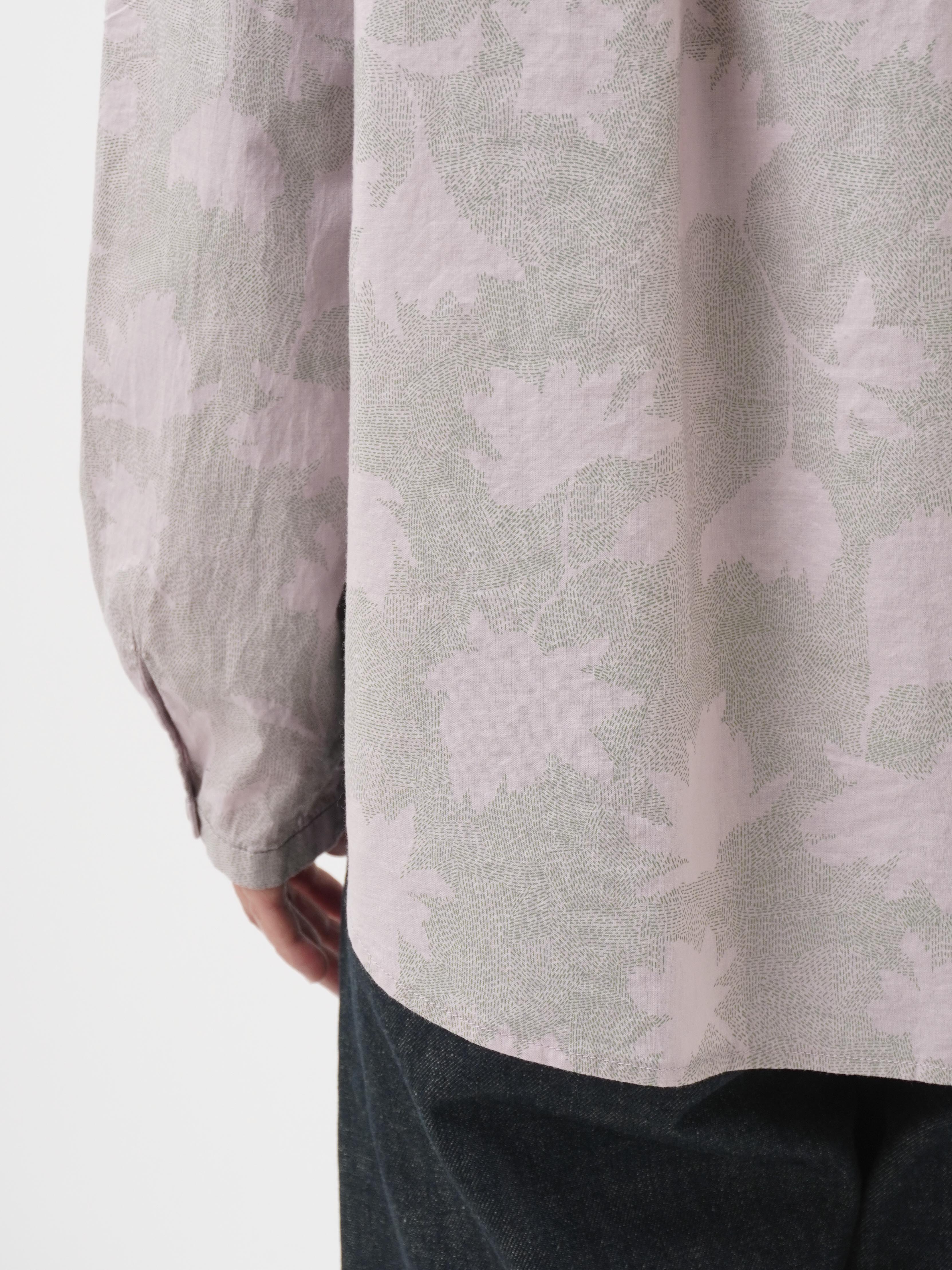 60／－ローン石蕗柄 クルー襟ギャザーシャツ