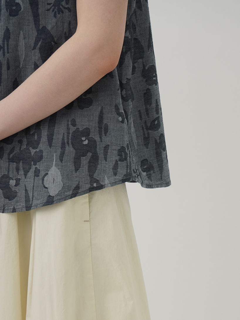 【MUSE 】ジャガードシャツ　シルクブレンド　イタリア製生地　2024 80／－×38．5／－インディゴ夏草柄ジャガード スタンド襟シャツ