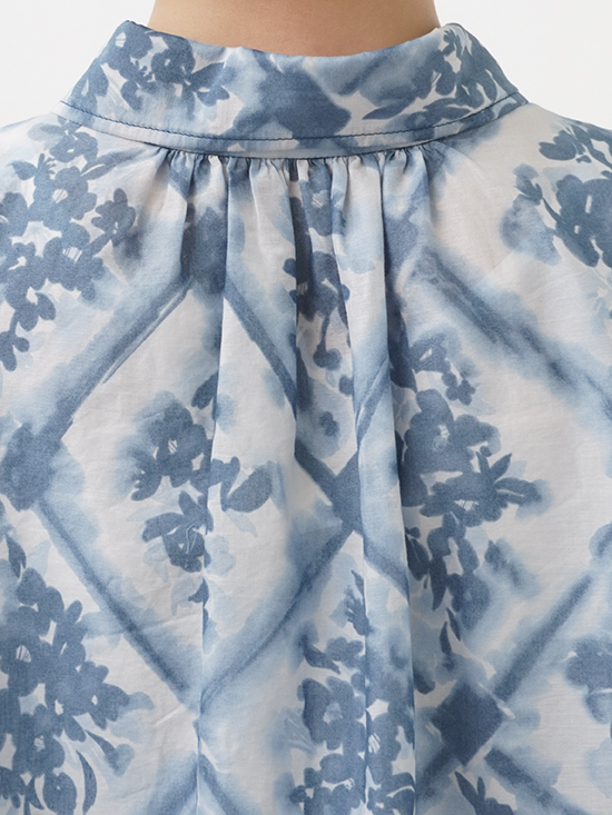 80／－ローン八仙花柄 レギュラー襟シャツ