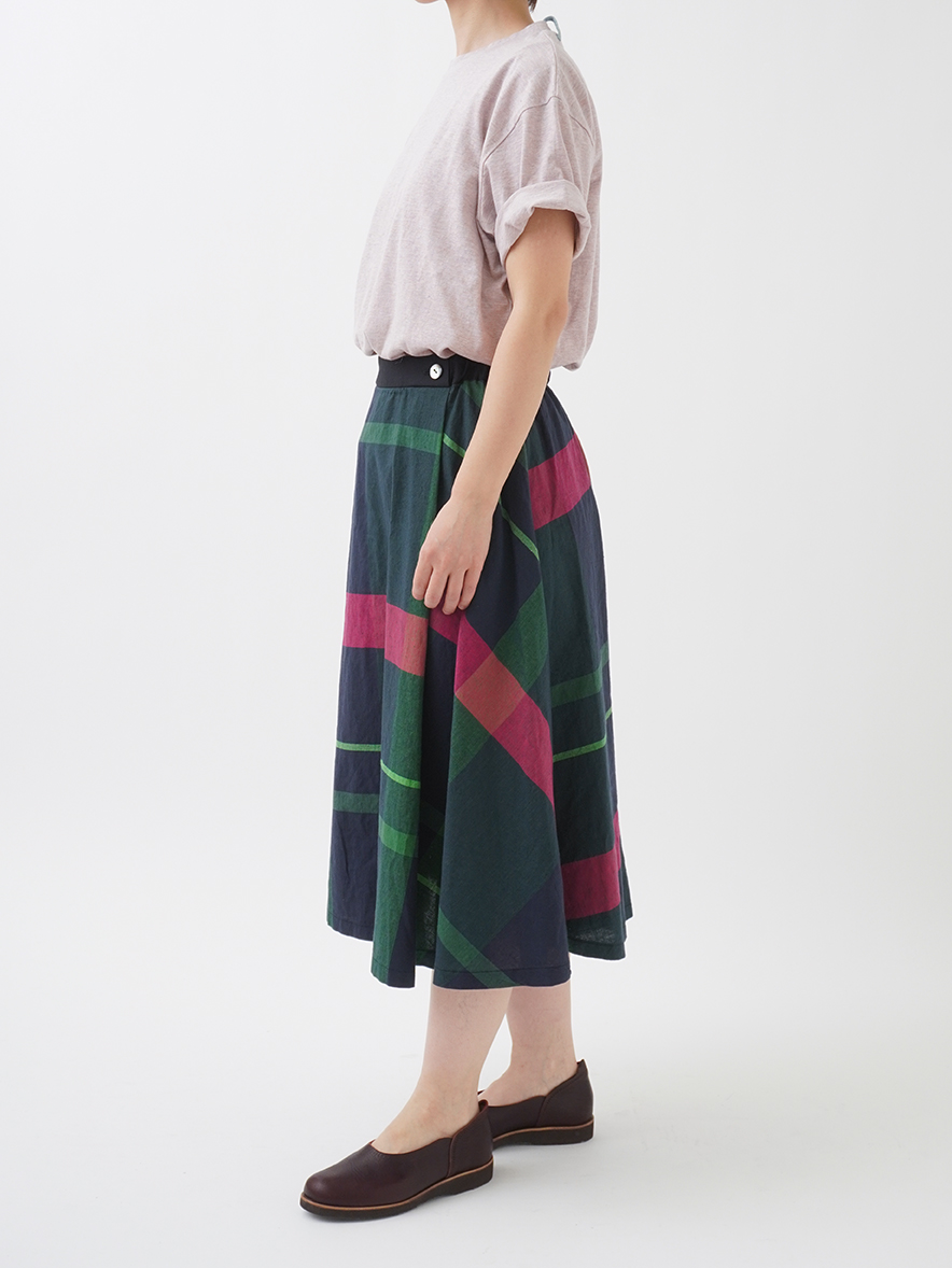 コットンリネン夏霜ブラックチェック タックフレアースカート