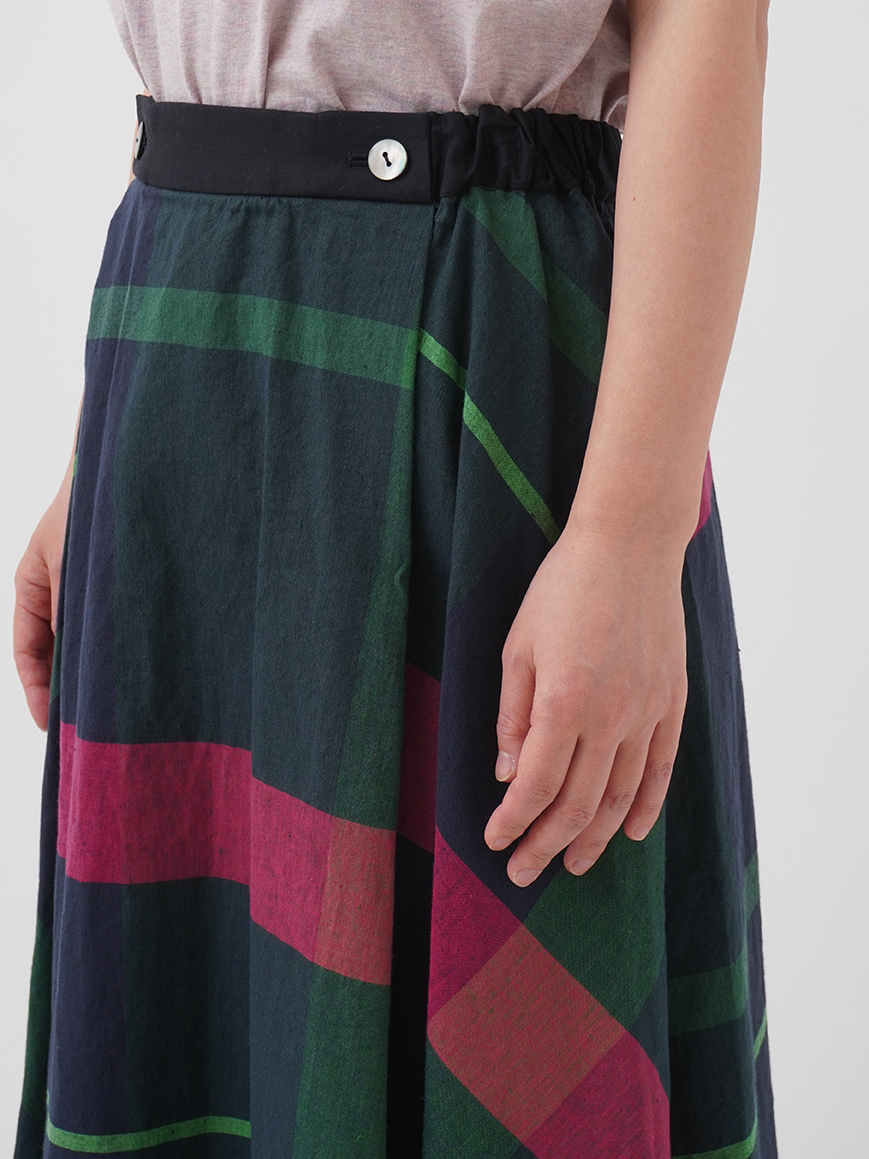 コットンリネン夏霜ブラックチェック タックフレアースカート