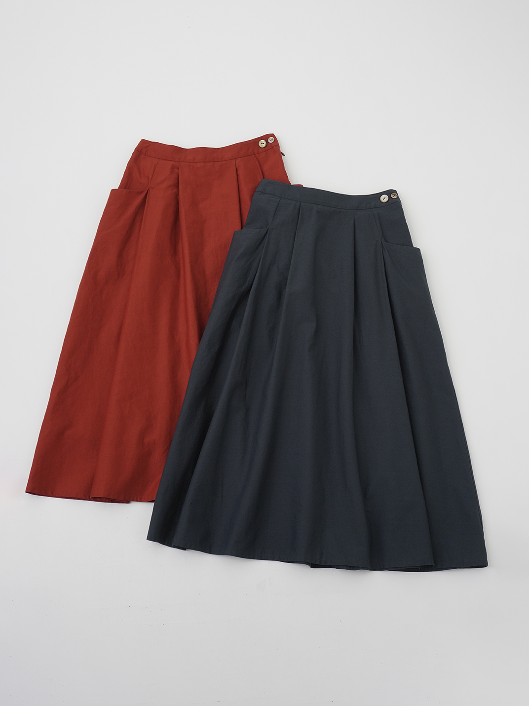 PALAVA スカート　Ada NavyWoodland 新品 サテン セミフレア ロングスカート[品番：ORGW0009116]｜Ada