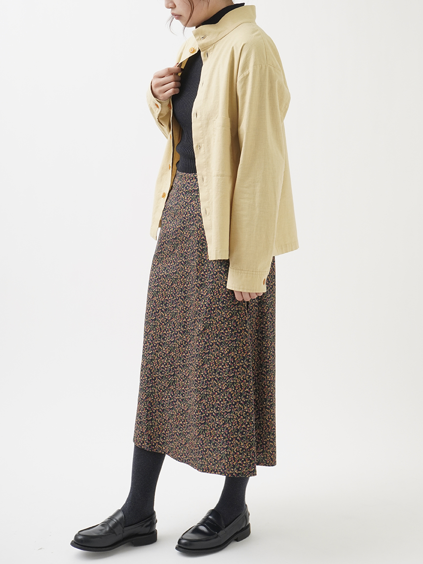 50／－ビエラ山茶花柄 インバータックスカート