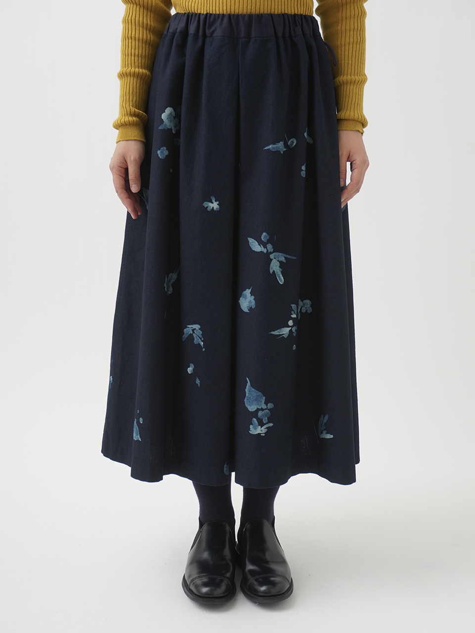 16／－ID平織 野山柄 インバータックギャザースカート