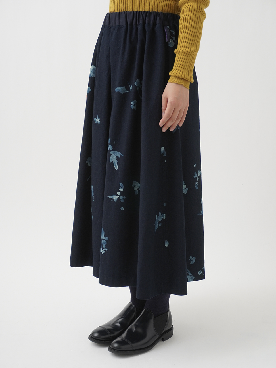 16／－ID平織 野山柄 インバータックギャザースカート