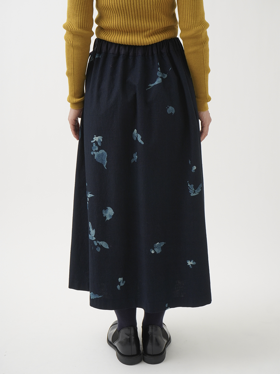 16／－ID平織 野山柄 インバータックギャザースカート