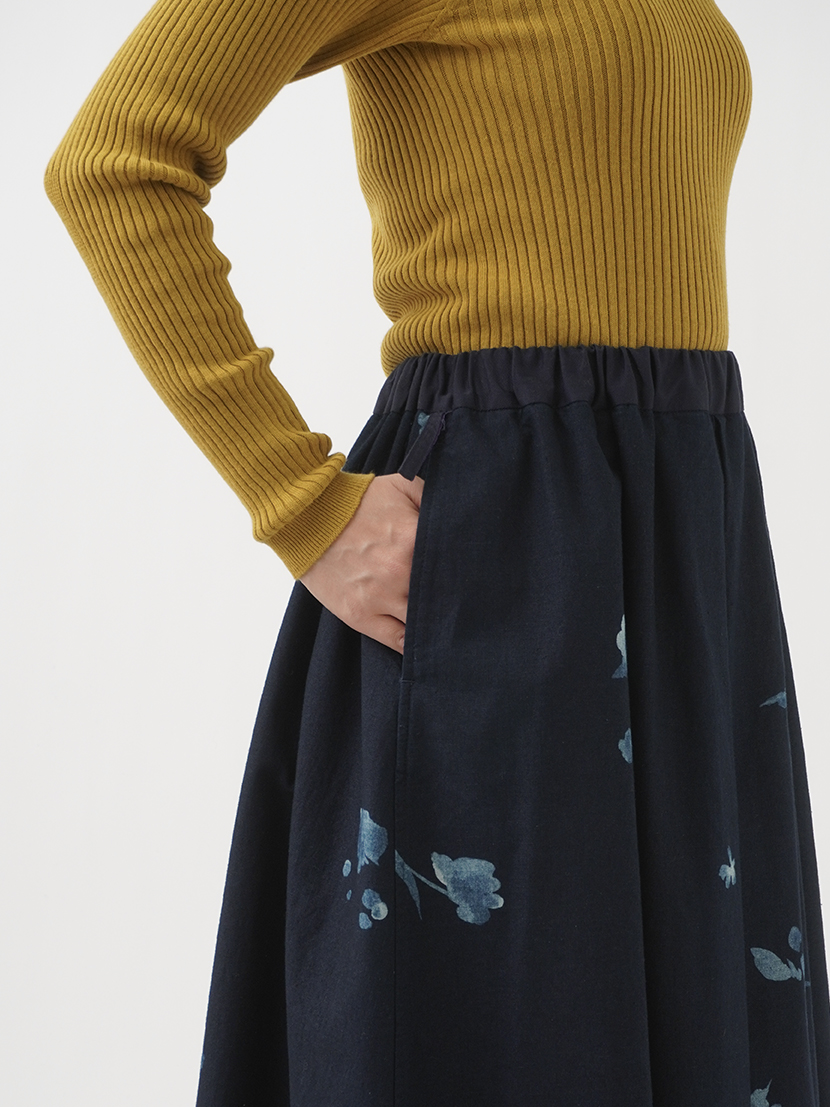 16／－ID平織 野山柄 インバータックギャザースカート