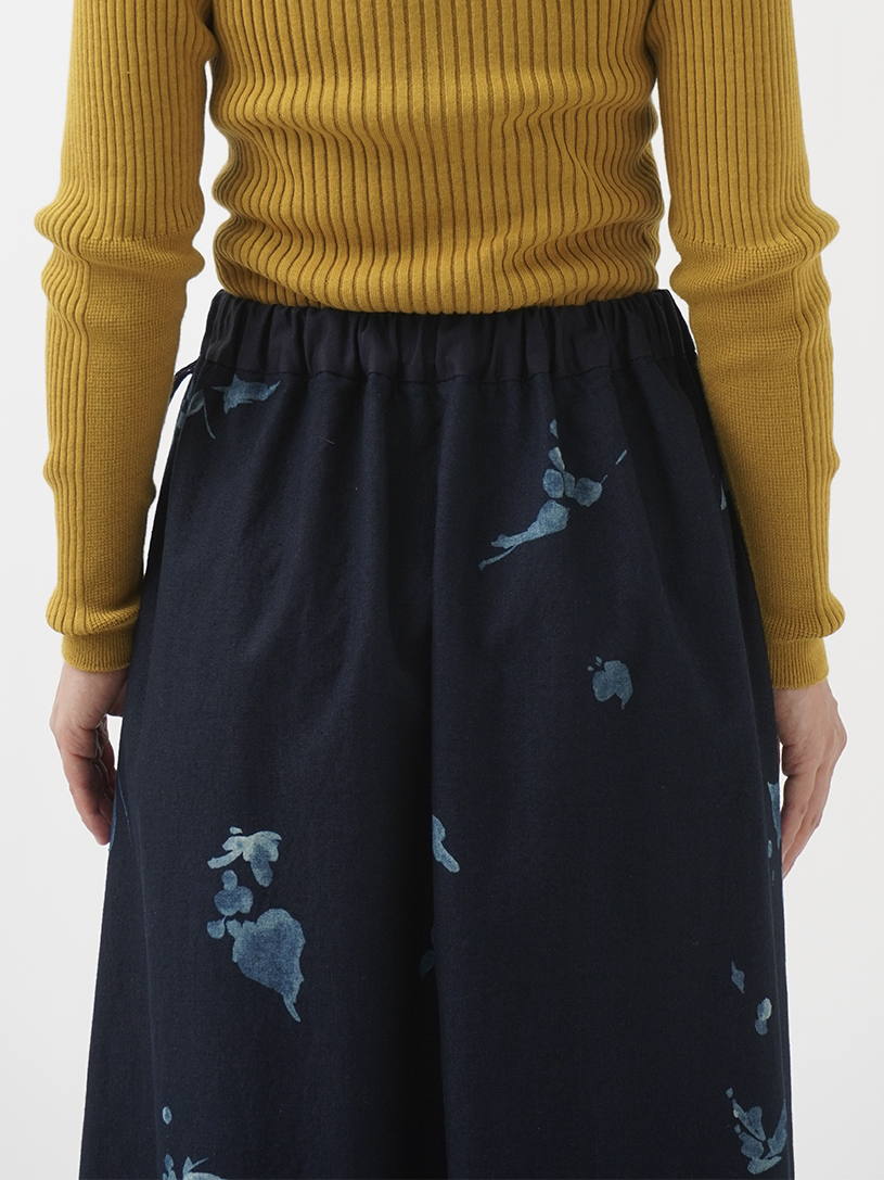 16／－ID平織 野山柄 インバータックギャザースカート