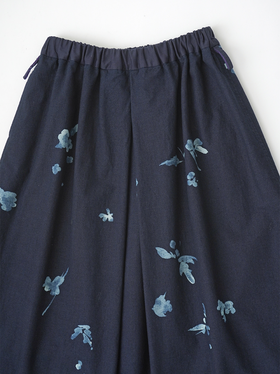 16／－ID平織 野山柄 インバータックギャザースカート