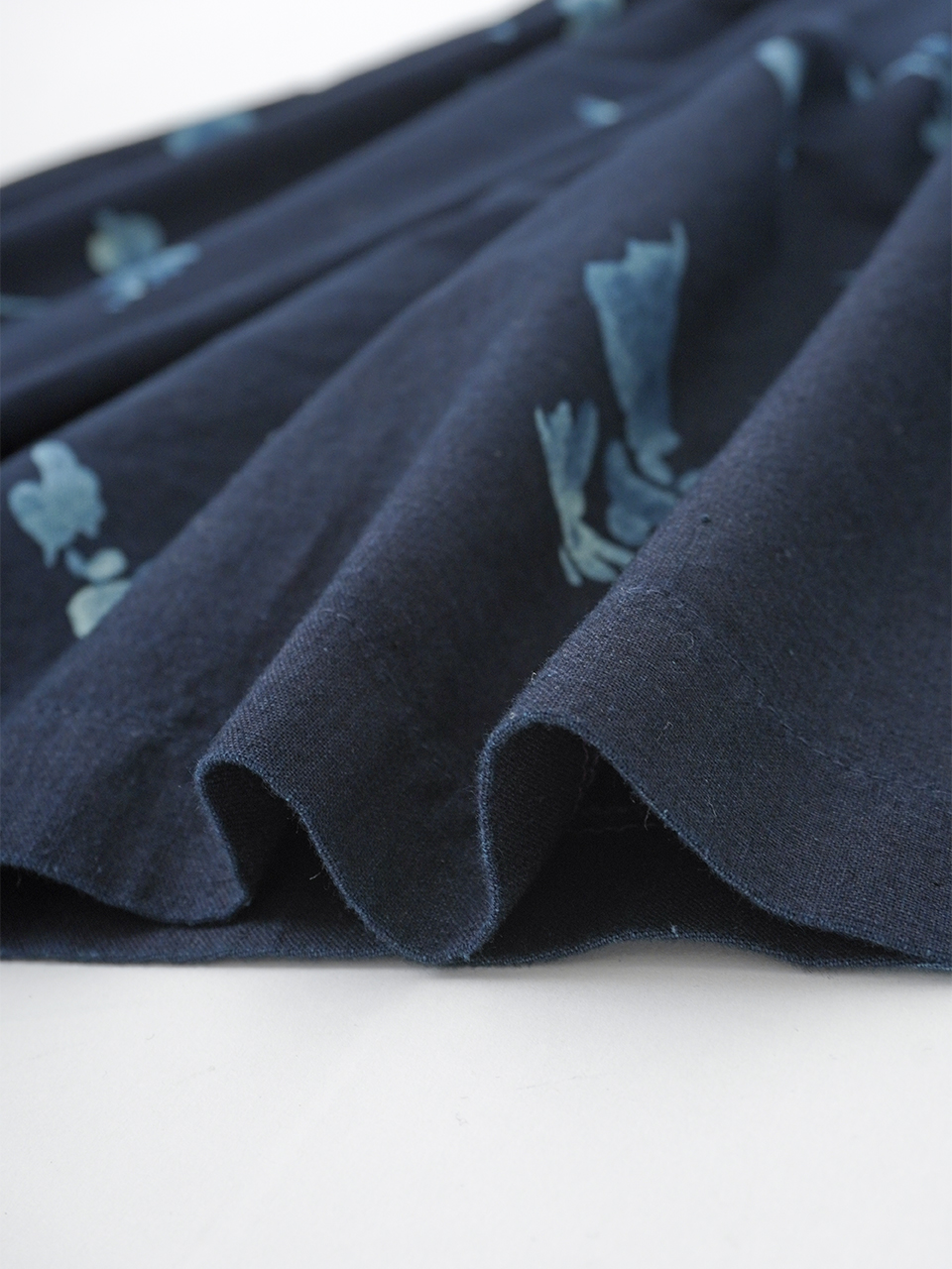 16／－ID平織 野山柄 インバータックギャザースカート