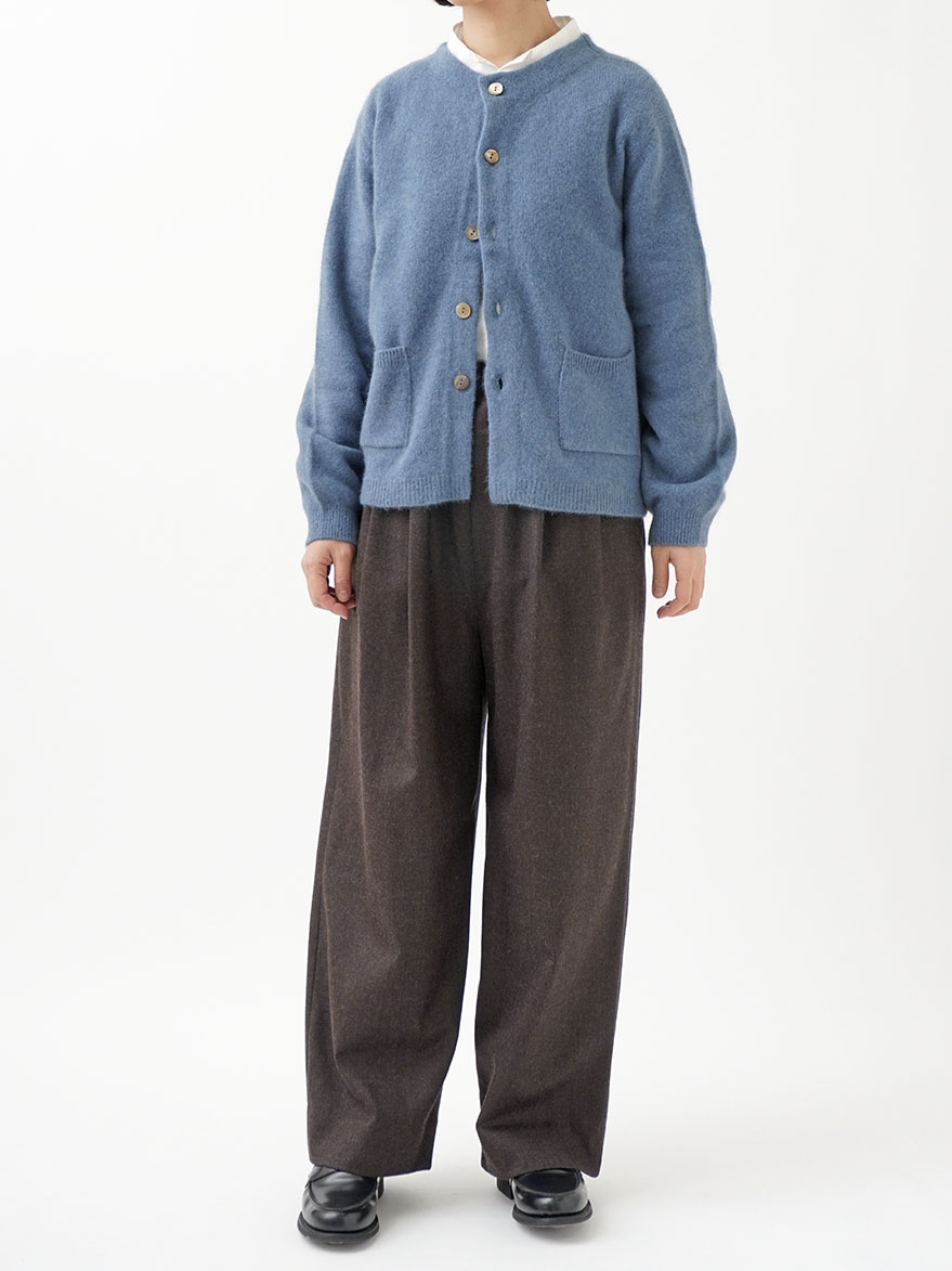 ⬛パラスパレス7G／クルー襟 長袖カーディガン2025年一回着用お値下げしました 7Gラクーンウール クルー襟カーディガン