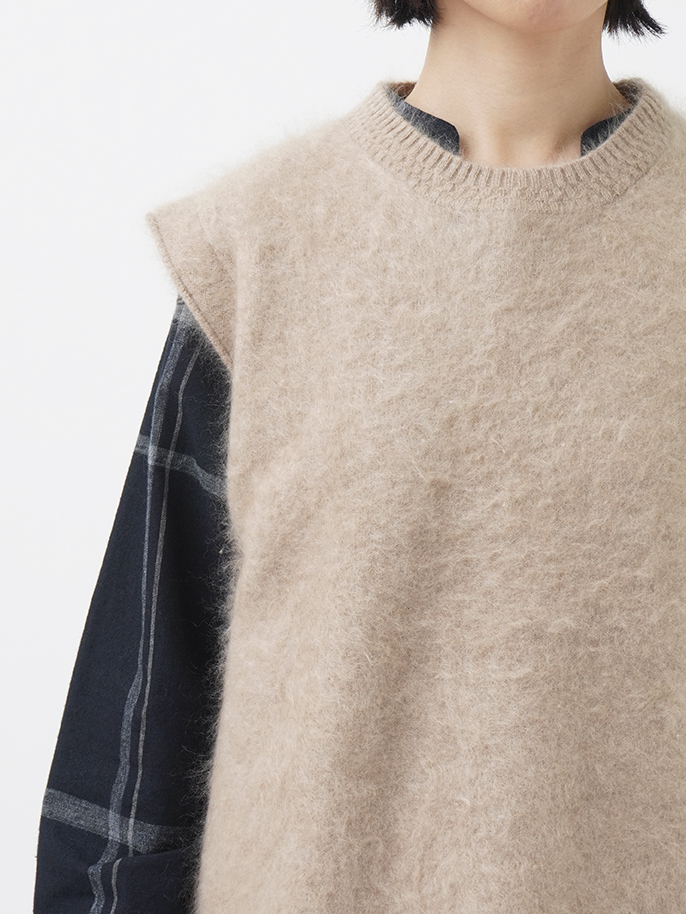 9Gカシミヤファーニット クルー襟ベスト