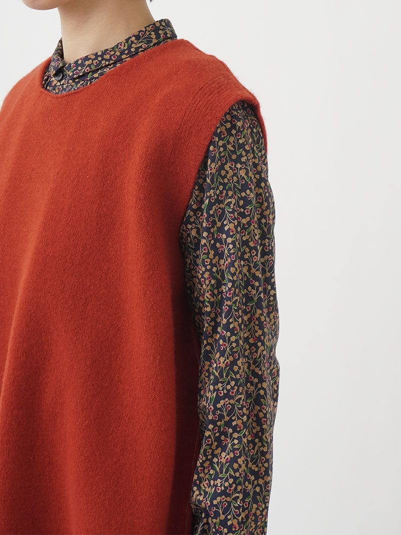 7Gパウダーウール 後開きUネックベスト