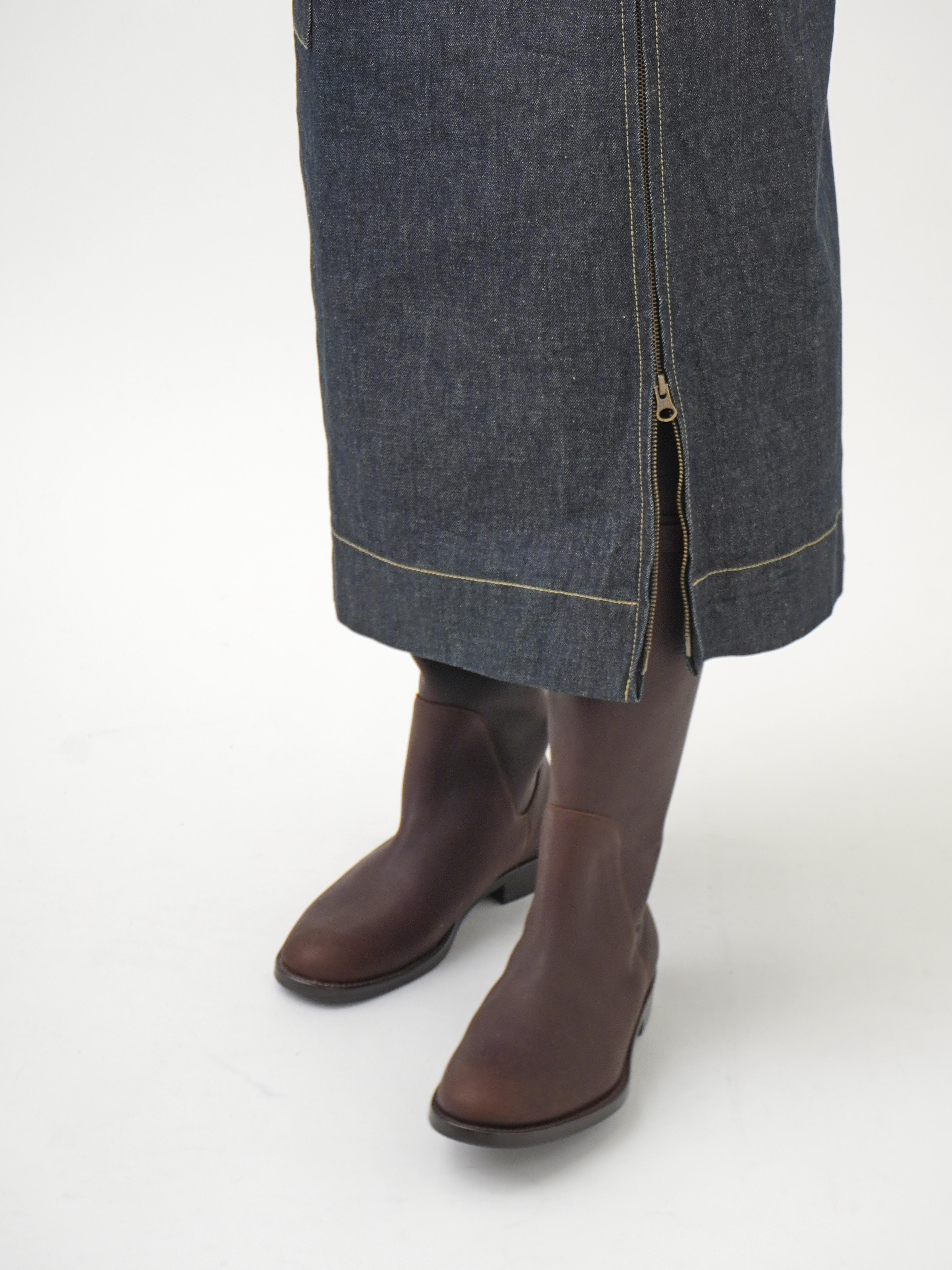 〈パラスパレス〉13.5ozストレッチデニム セミタイトスカート ネイビー パラスパレス〉13.5ozストレッチデニム セミタイトスカート ネイビー