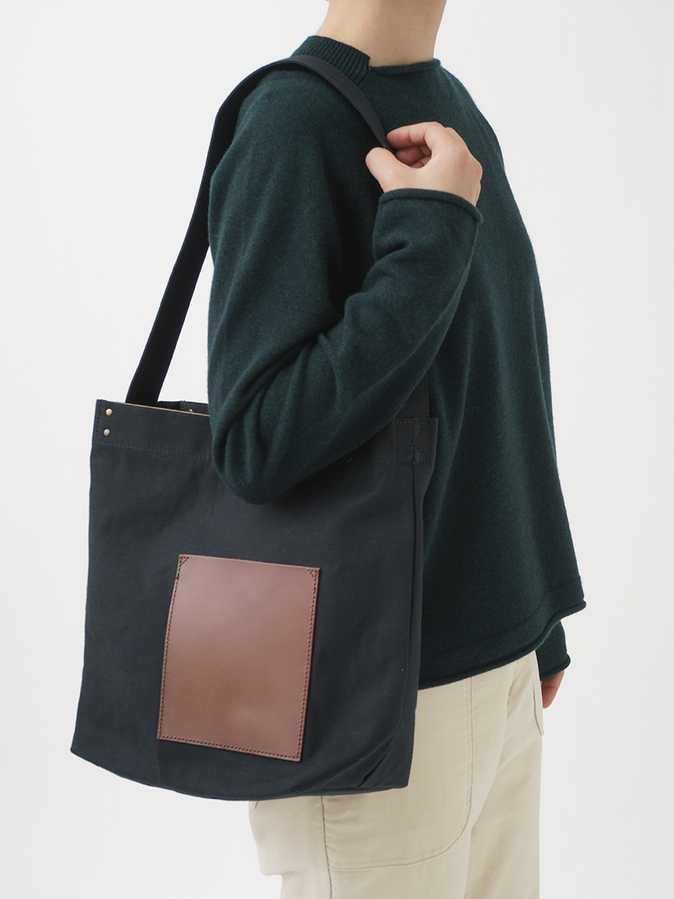 ラフィバックチノ ショルダーバッグ