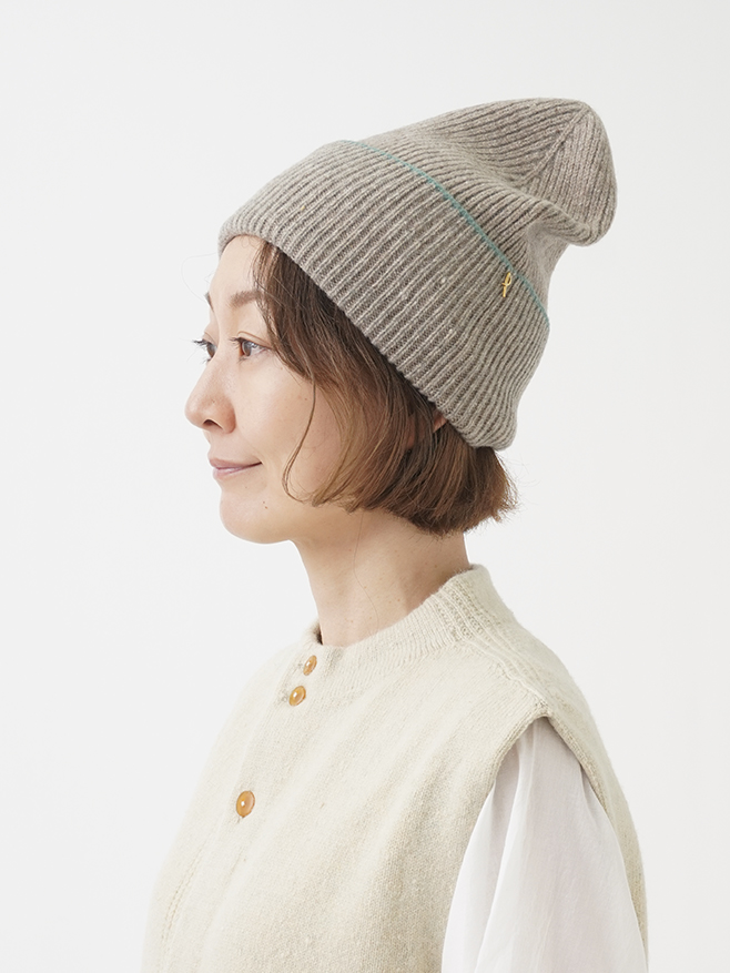 1／6パウダーウール ふわニットキャップ