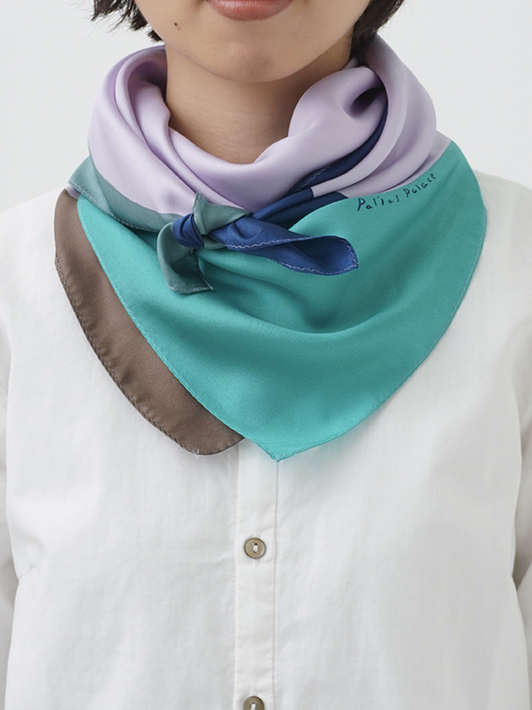 シルクツイル おおわらい柄スカーフ