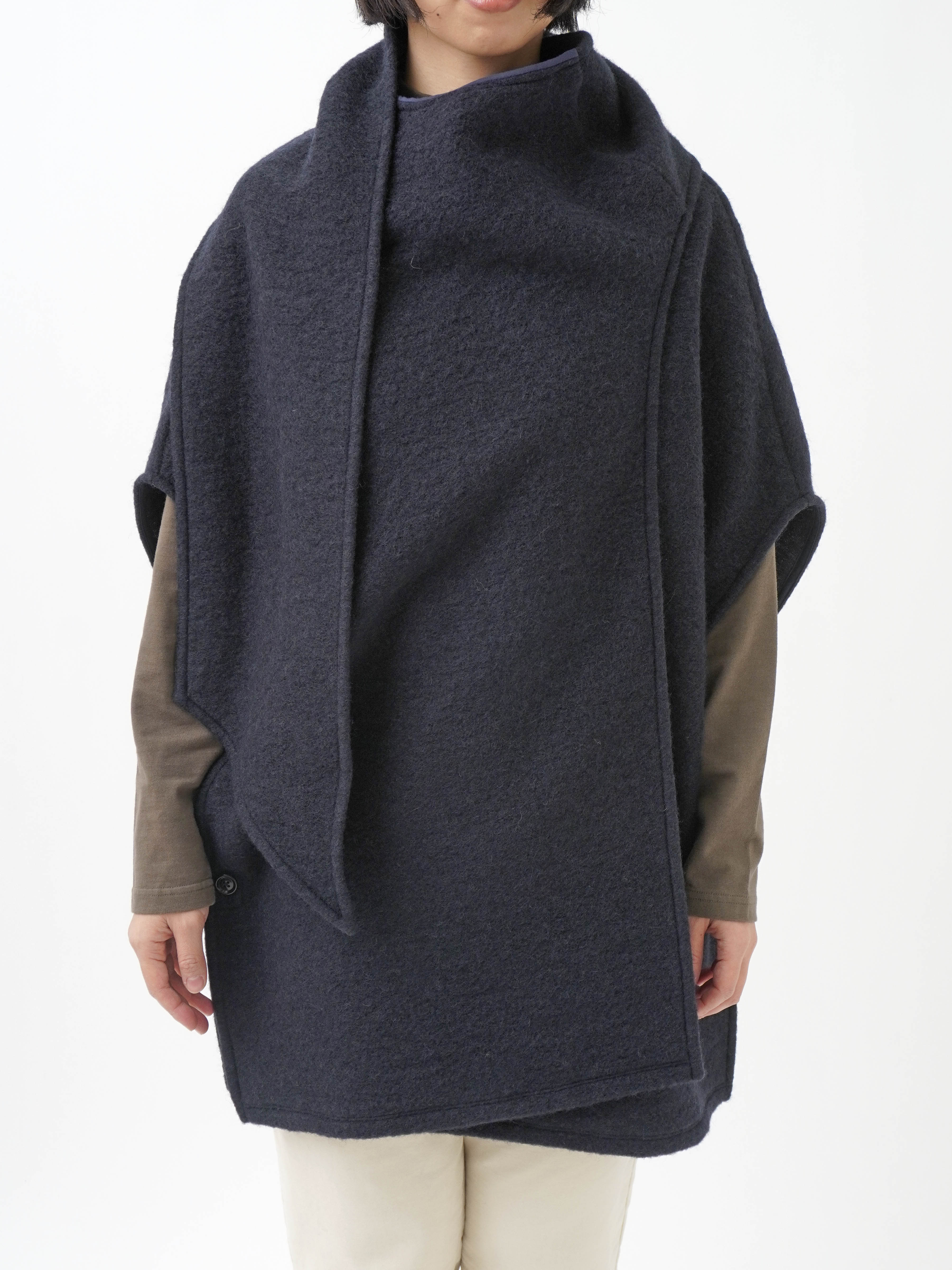 圧縮ニット ノースリーブケープコート