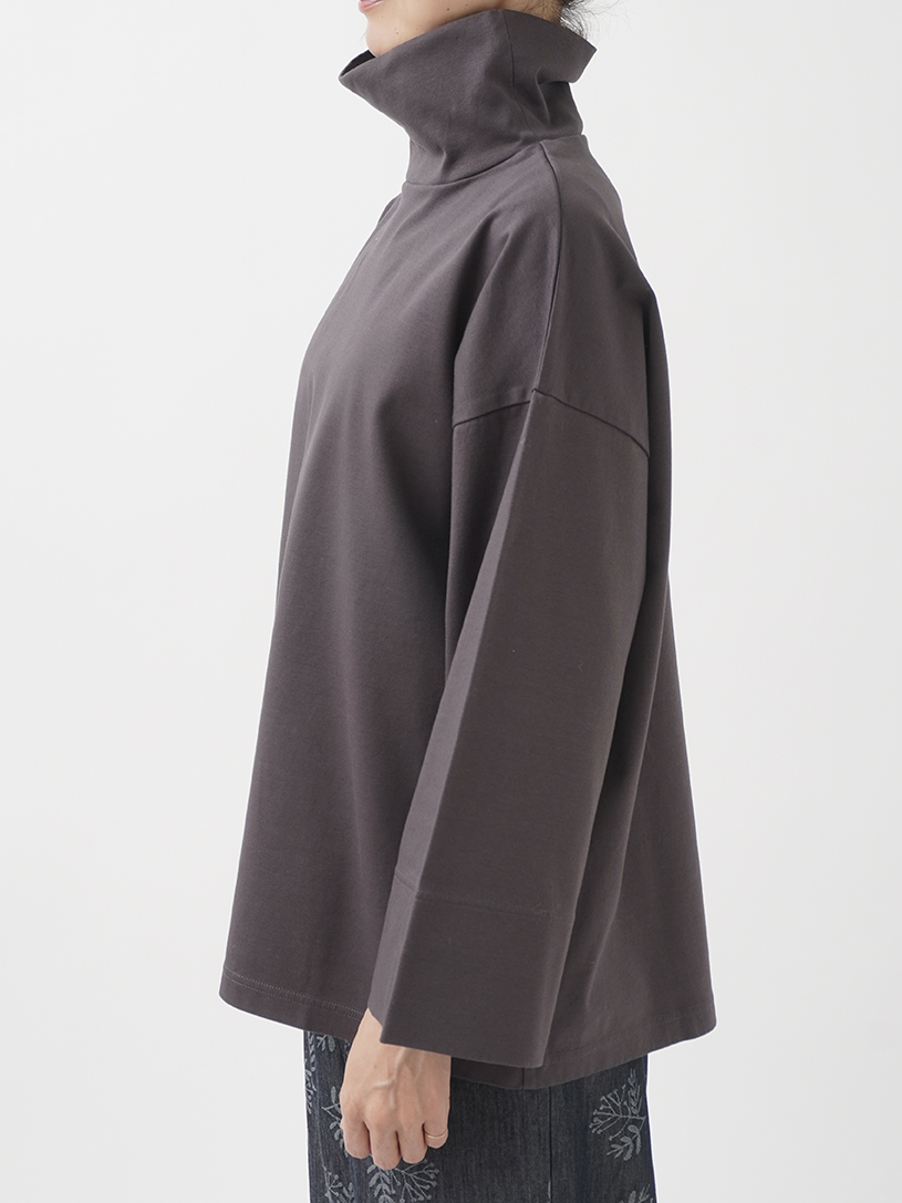 綿ポンチ タートル襟プルオーバー