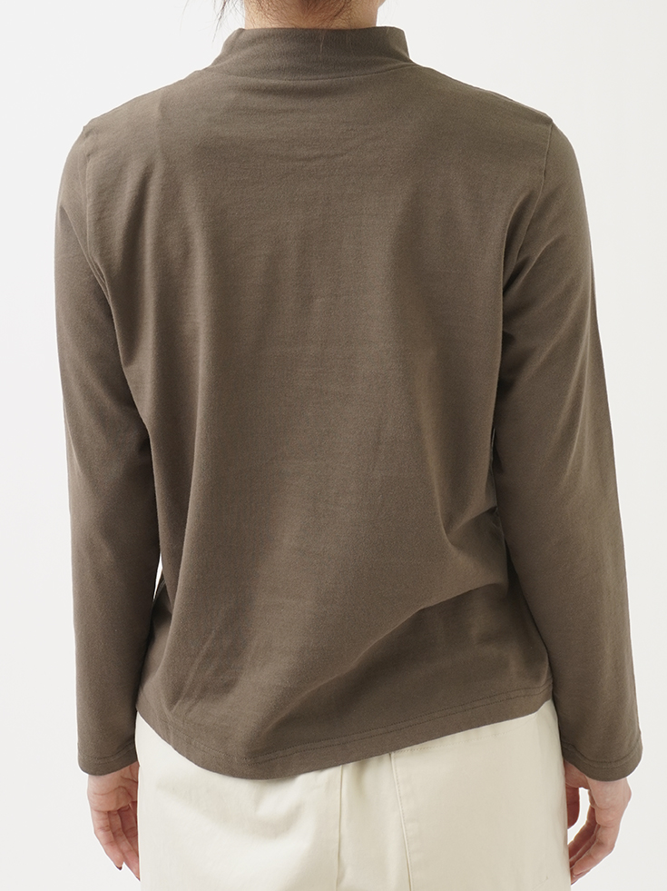 コットン天竺 ハイネック刺繍長袖Tシャツ