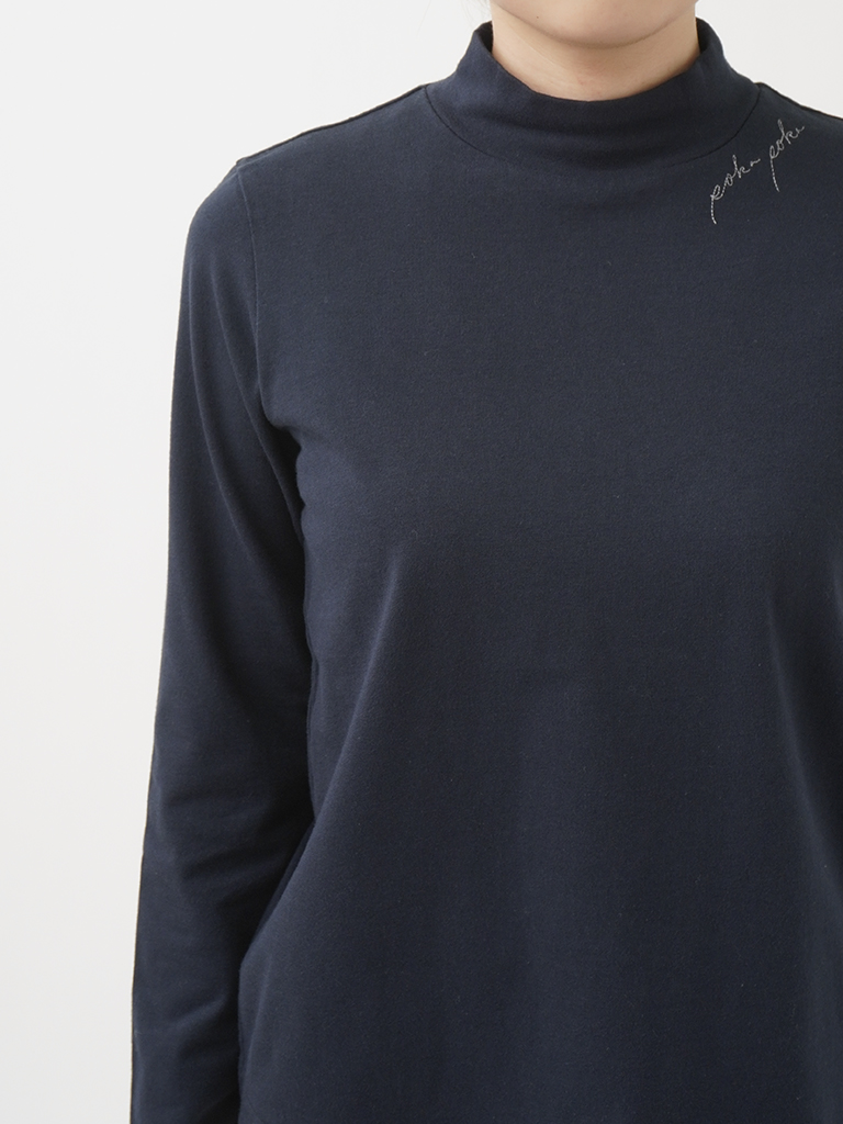 910131PLEATSPLEASE英字柄ハイネック長袖