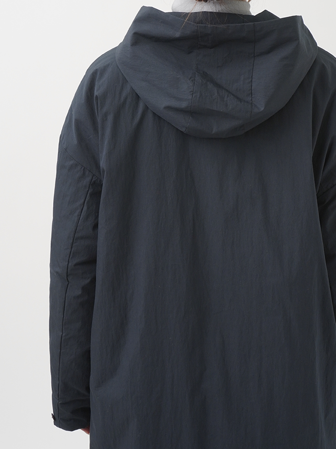 綿ナイロンダンプ フード付裏キルトコート