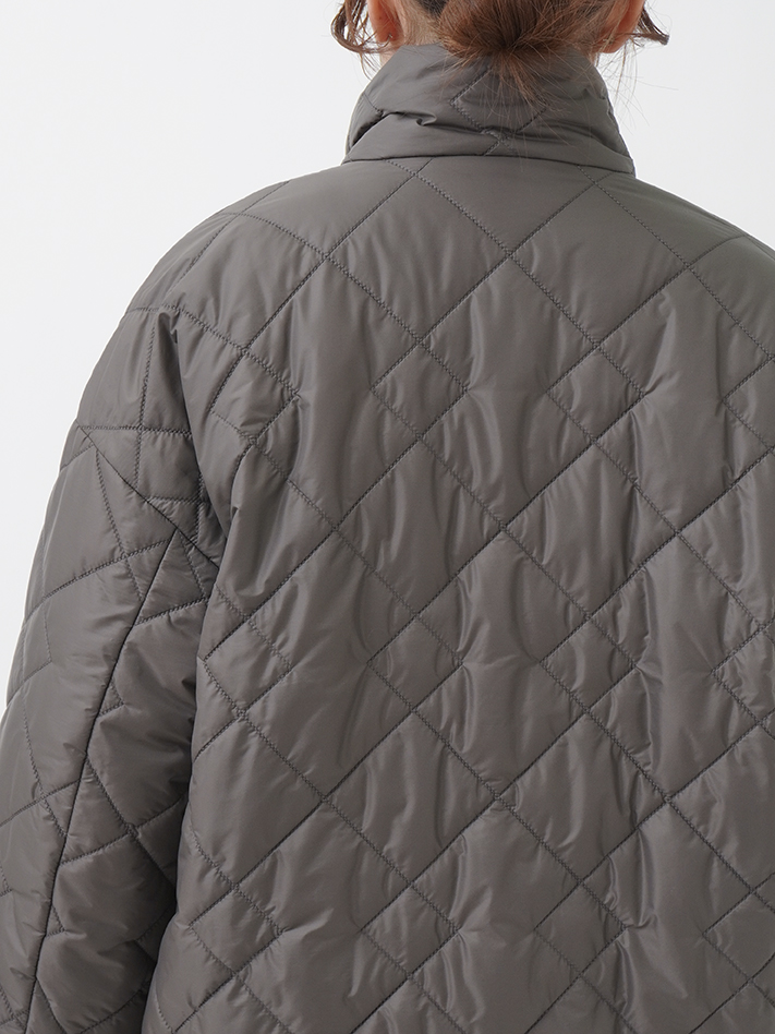 リコンフィータフタ キルティングハーフコート