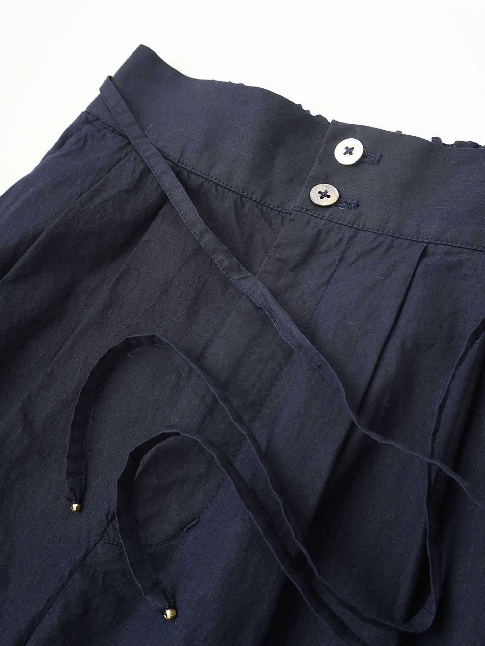 60／－インディゴハイカウントチノひも付ワイドパンツ