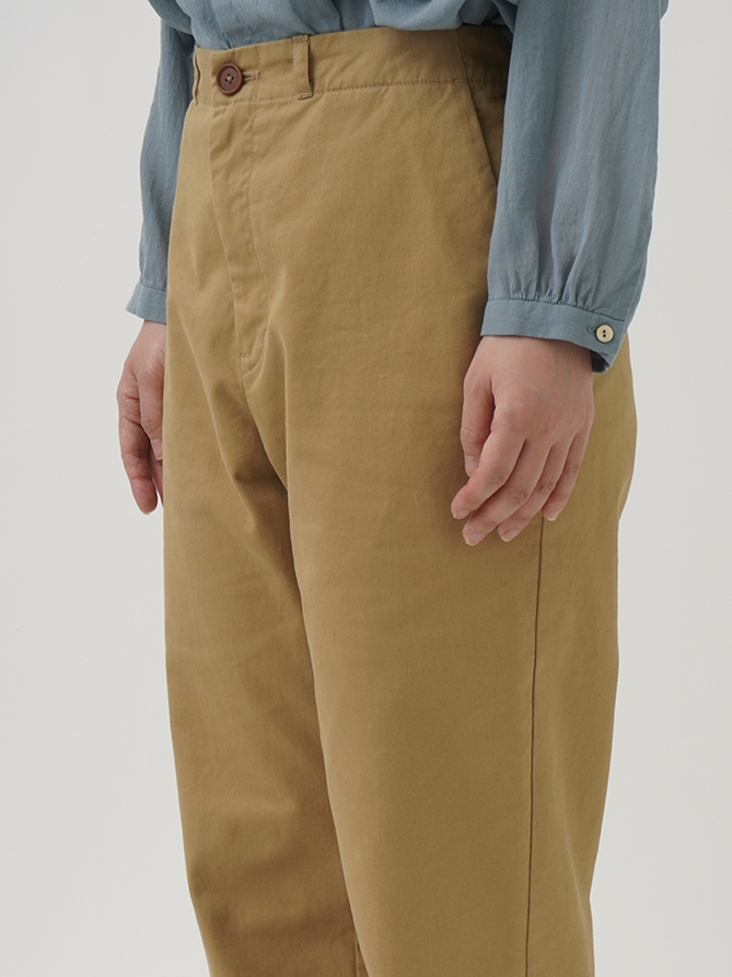 オーガニックコットンソフトチノクロス テーパードパンツ