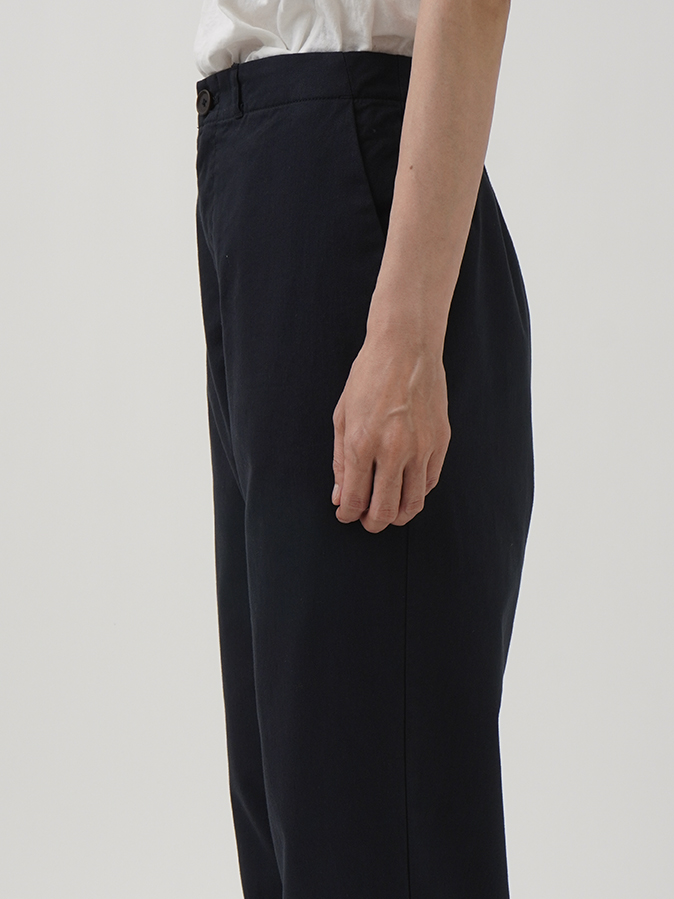 オーガニックコットンソフトチノクロス テーパードパンツ