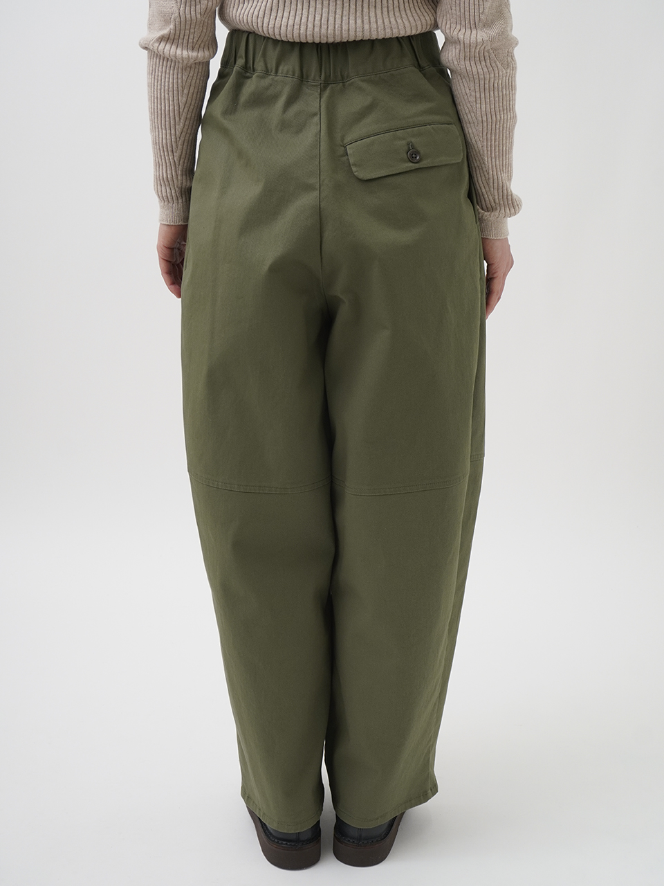 20チノラファーピーチ バルーンパンツ