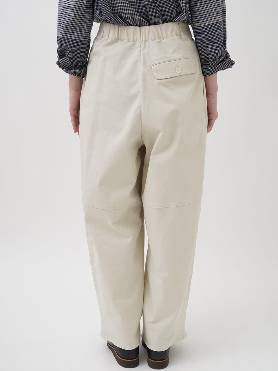 20チノラファーピーチ バルーンパンツ