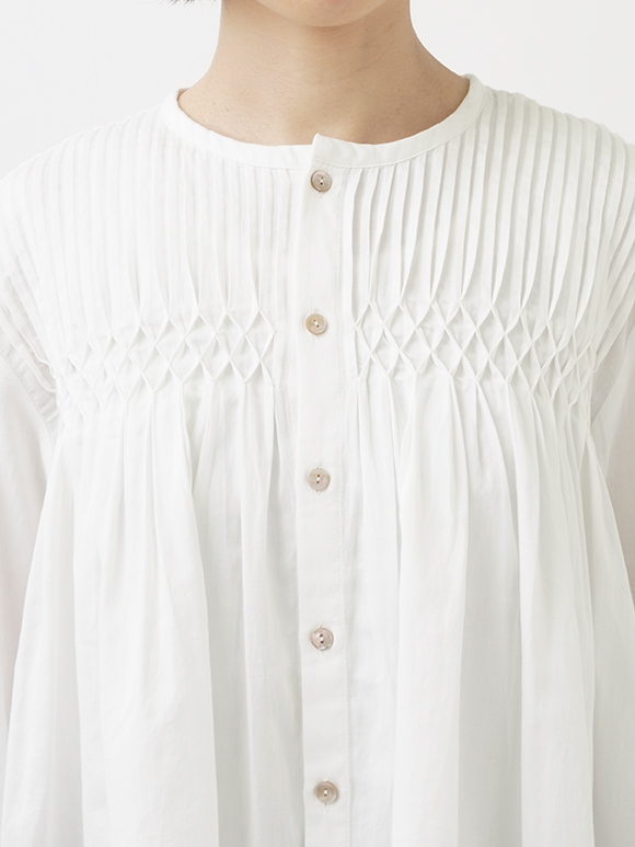 ARTS&SCIENCE スモッキングブラウス ライトグレー ARTS&SCIENCE スモッキングブラウス ライトグレー - メルカリ