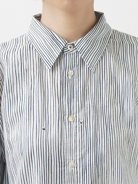 T057 ちゃむ 60／－ローン金木犀よろけ縞 ゆったりレギュラーシャツ