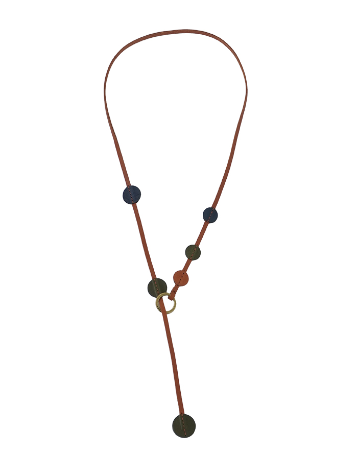 Ｆｕｌｌ　ｏｉｌ　木洩れ陽レザーラリエット