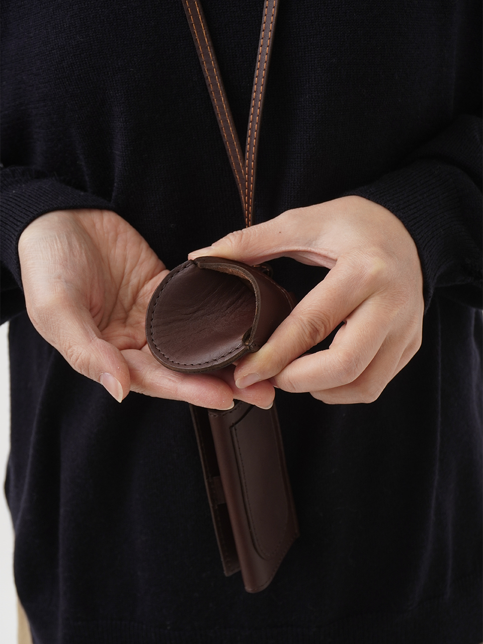 牛革 キーホルダーとミニ財布