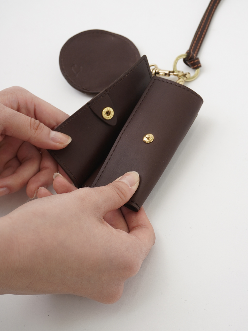 牛革 キーホルダーとミニ財布