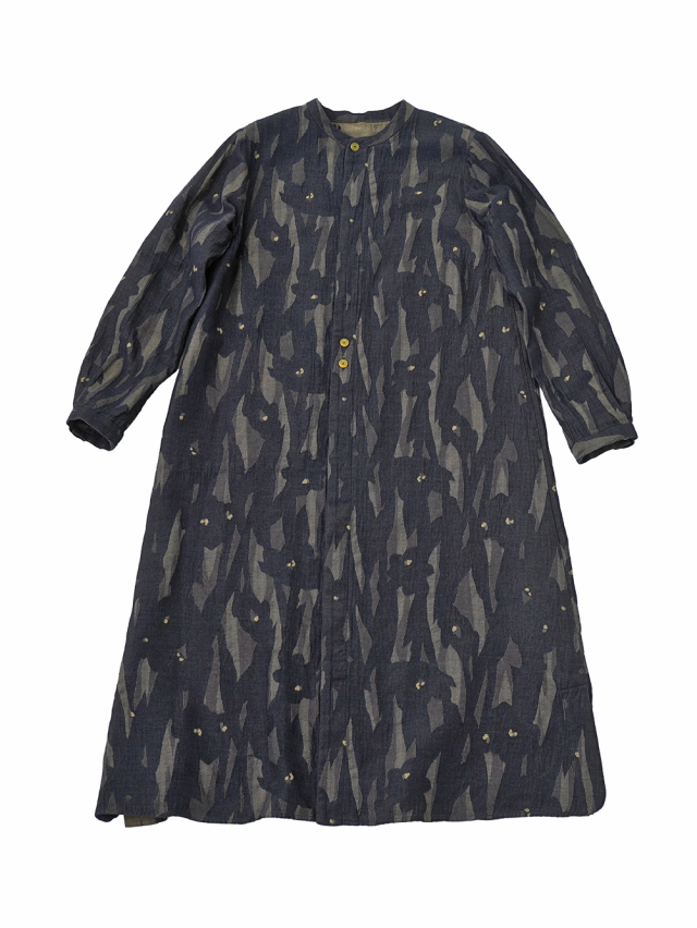 ４０／１×３０／－×３８．５／－ＩＤ新月柄ＪＱ　帯襟ワンピース