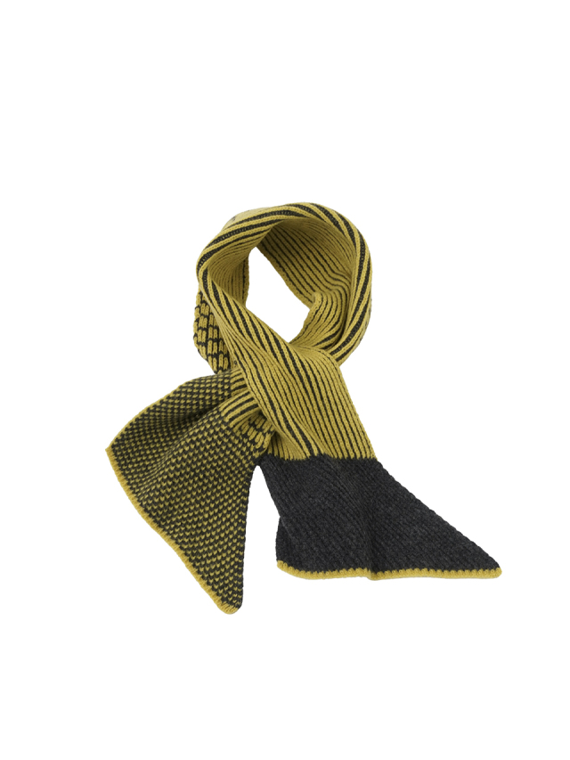 2/24ラムウール ひしなりマフラー