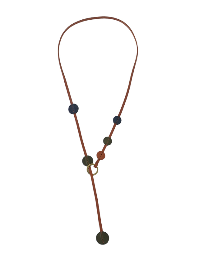 Ｆｕｌｌ　ｏｉｌ　木洩れ陽レザーラリエット