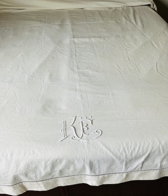 フランスブロカント　　モノクロム刺繍　シーツ　（麻）　　　　