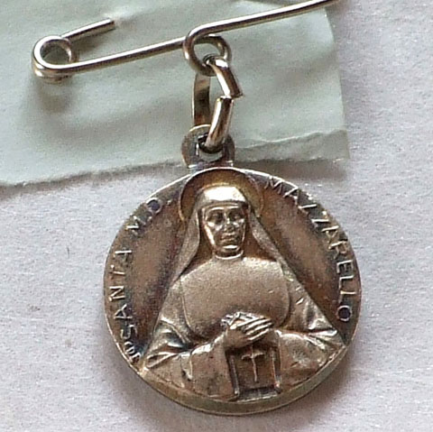 アンティーク　　メダイ　　　Ste Bernadette （聖ベルナデット）　　