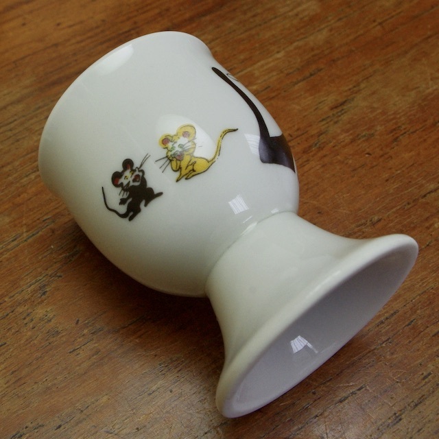 フランスブロカント エッグスタンド（コミック)