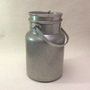 フランス ブロカント　アルミ製　ミルク缶