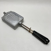 フランス　ブロカント　　ワッフル・メーカー