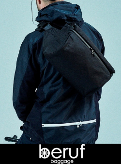 【beruf baggage】 ベルーフバゲージ　CF STROLL BODYPACK UL
