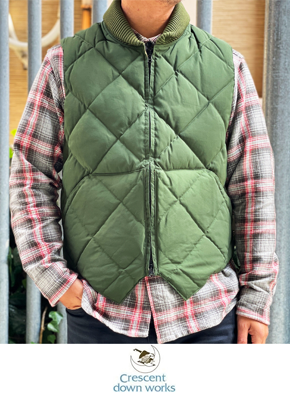 CRESCENT DOWN WORKS クレセントダウンワークスQUILTED VESTを通販 