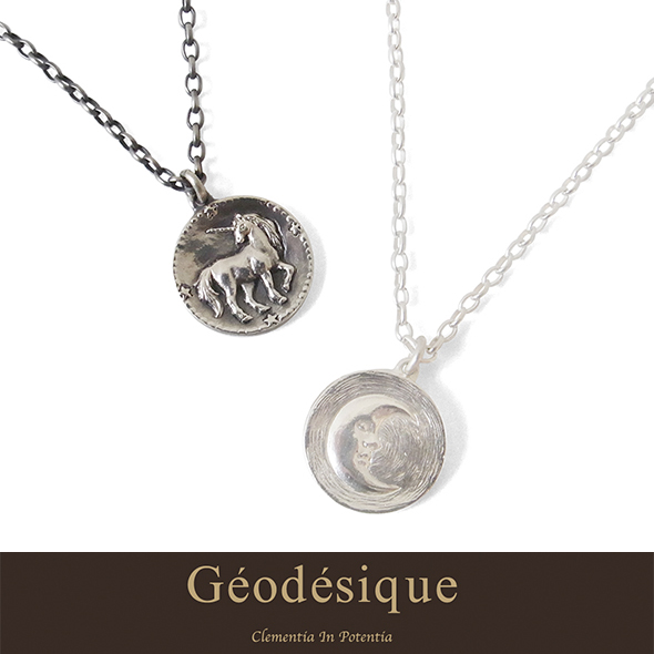 Geodesique ジィオデシック 月のコインネックレス