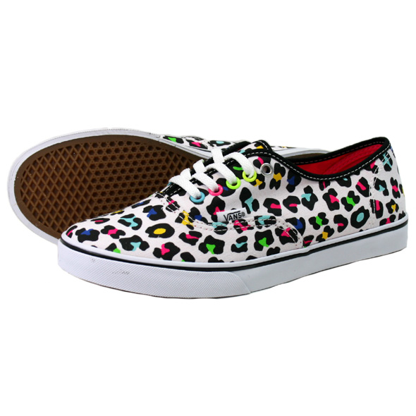 VANS バンズ AUTHENTIC LO PRO TRUE WHT