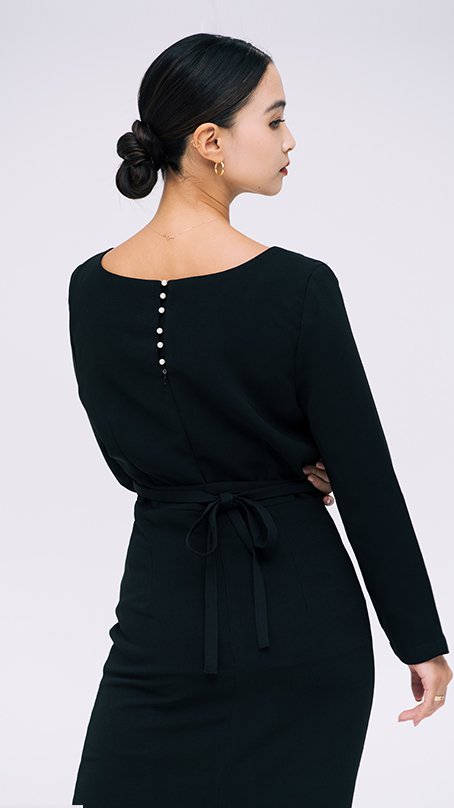 バックパールブラックワンピース_c19fw-op06